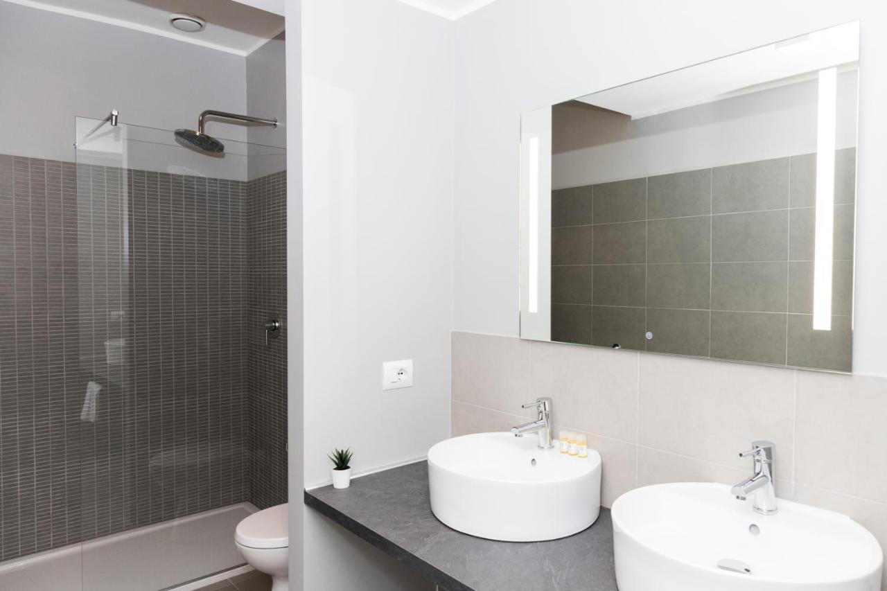 Hemeras Boutique Homes - 2 Luxury Apartments In The City Center Milán Exterior foto